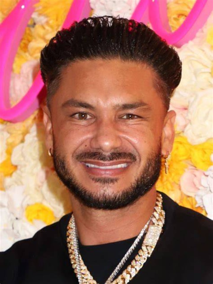 Paul DelVecchio, aka Pauly D, suited up for the affair. Snooki Is