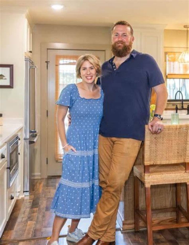 Unveiling Erin Napier's Height: Surprising Insights Revealed